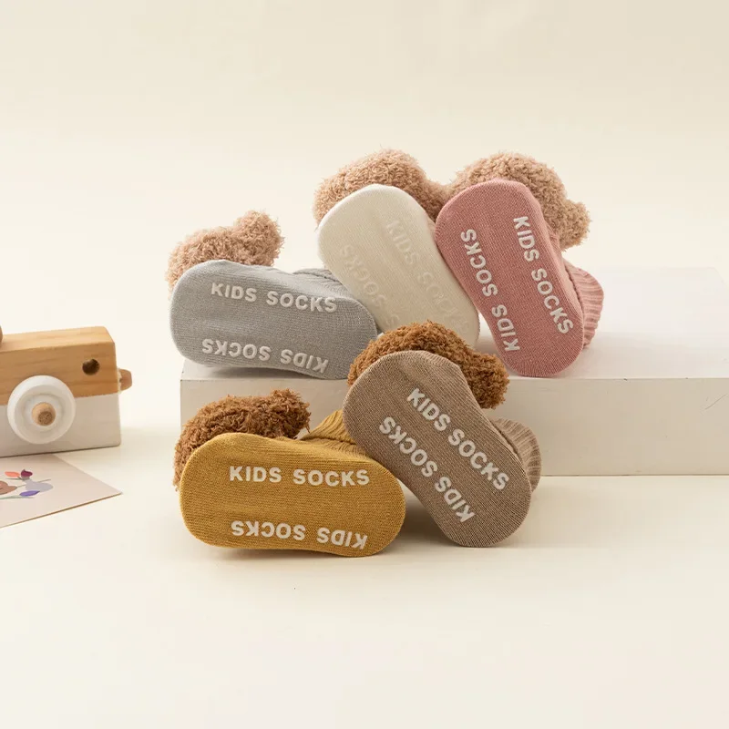 따뜻한 아기 양말 달콤한 만화 장난감 곰 미끄럼 방지  - Unisex Baby Socks Non Slip 리뷰 및 가격